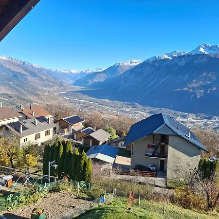 アパート Montana